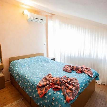 Pleasant With Central Location Near Sea In Apartmán Marmaris